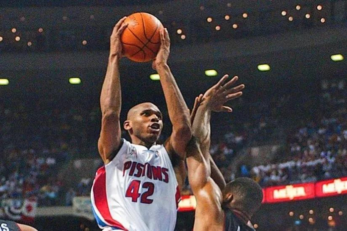 金年会下载-关于欧篮联赛程吃紧；底特律活塞窗口期再遭质疑；赛场秩序良好；球探报告显示潜力的信息